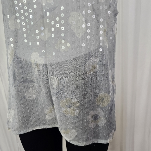 Giorgio Armani Le Collezioni sheer sequin floral print sleeveless top size 12 - Picture 4 of 8